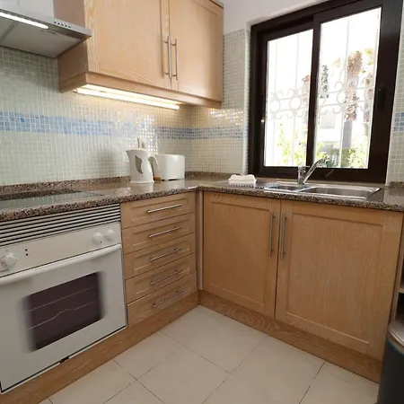 Sao Rafael 92a, - Algarve Αλμπουφέιρα